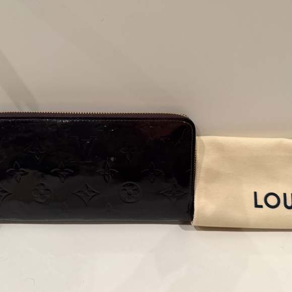 Louis Vuitton Vernis Zippy Long Wallet Amarante Patent Leather 2018 - Picture 2 of 10